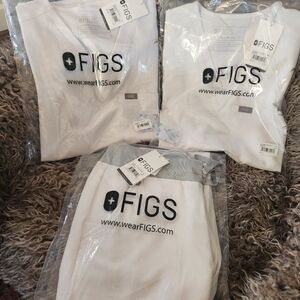 FIGS White S Catarina One Pocket Scrub Top NWT, in Original Package.